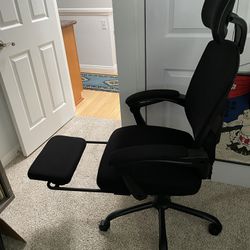 Desk Chair w/ Foot Rest