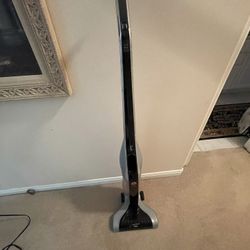 Hoover Cordless Vacuum Cleaner 