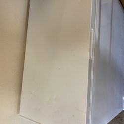 Insignia™ - 7.0 Cu. Ft. Chest Freezer - White