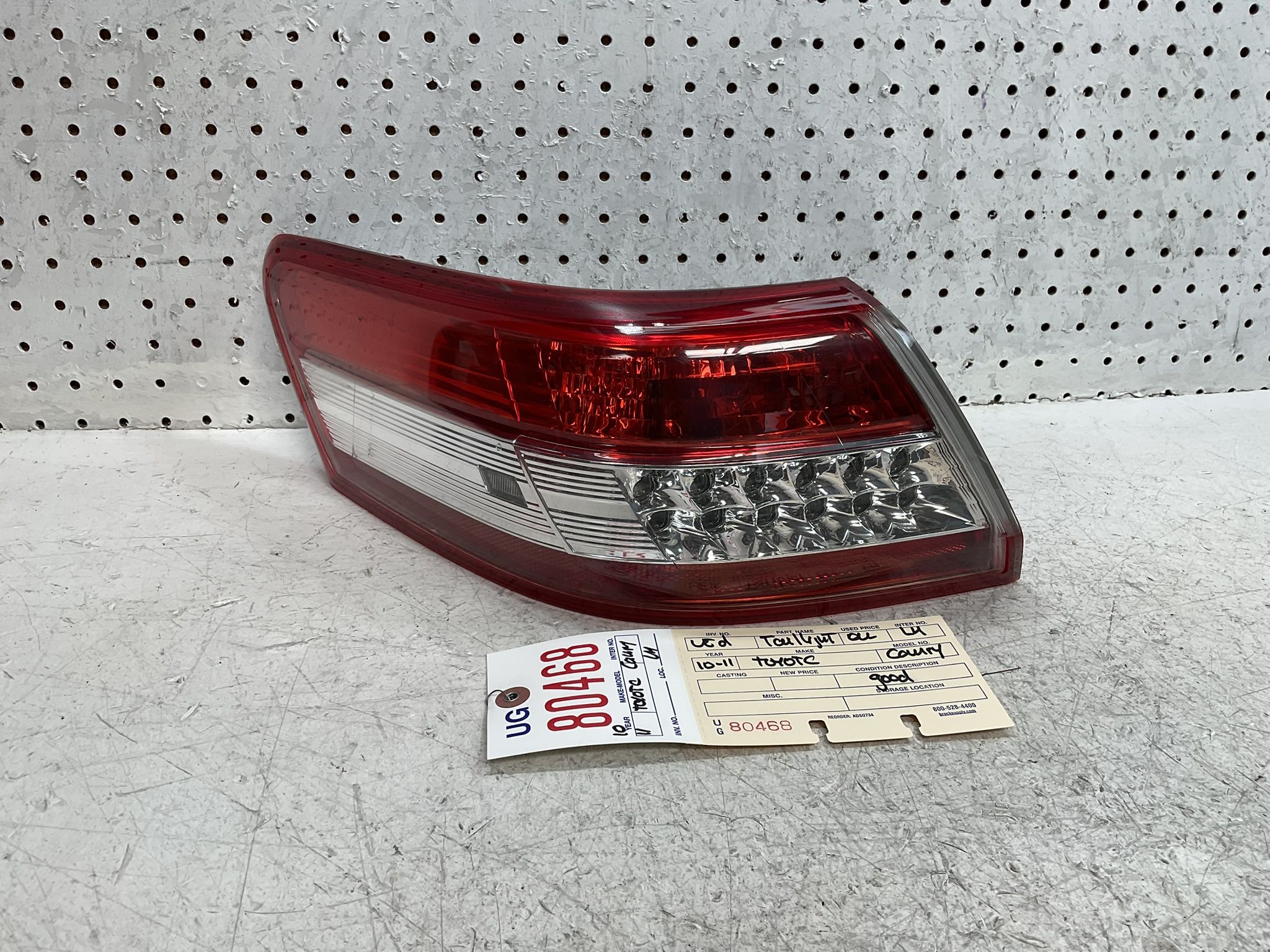 2010 2011 TOYOTA CAMRY LEFT SIDE LED TAIL LIGHT OEM