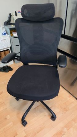 Ergonomic chair