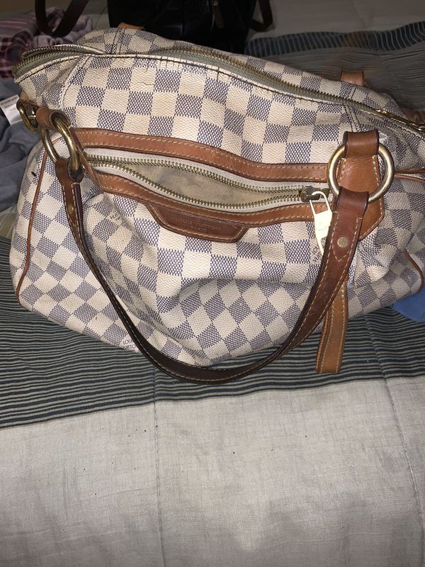 Used Louis Vuitton purse for Sale in Huntington Beach, CA - OfferUp
