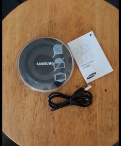 Brand new samsung wireless fast charger $25