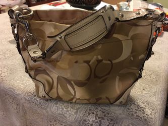 Shoulder coach bag