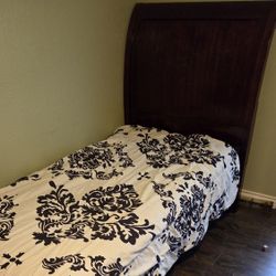 Single Bed Frame (Twin) Free