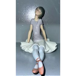Lladro Purple Sitting Ballerina Figurine | Ballet 1356 Phyllis Glazed Finish Retired