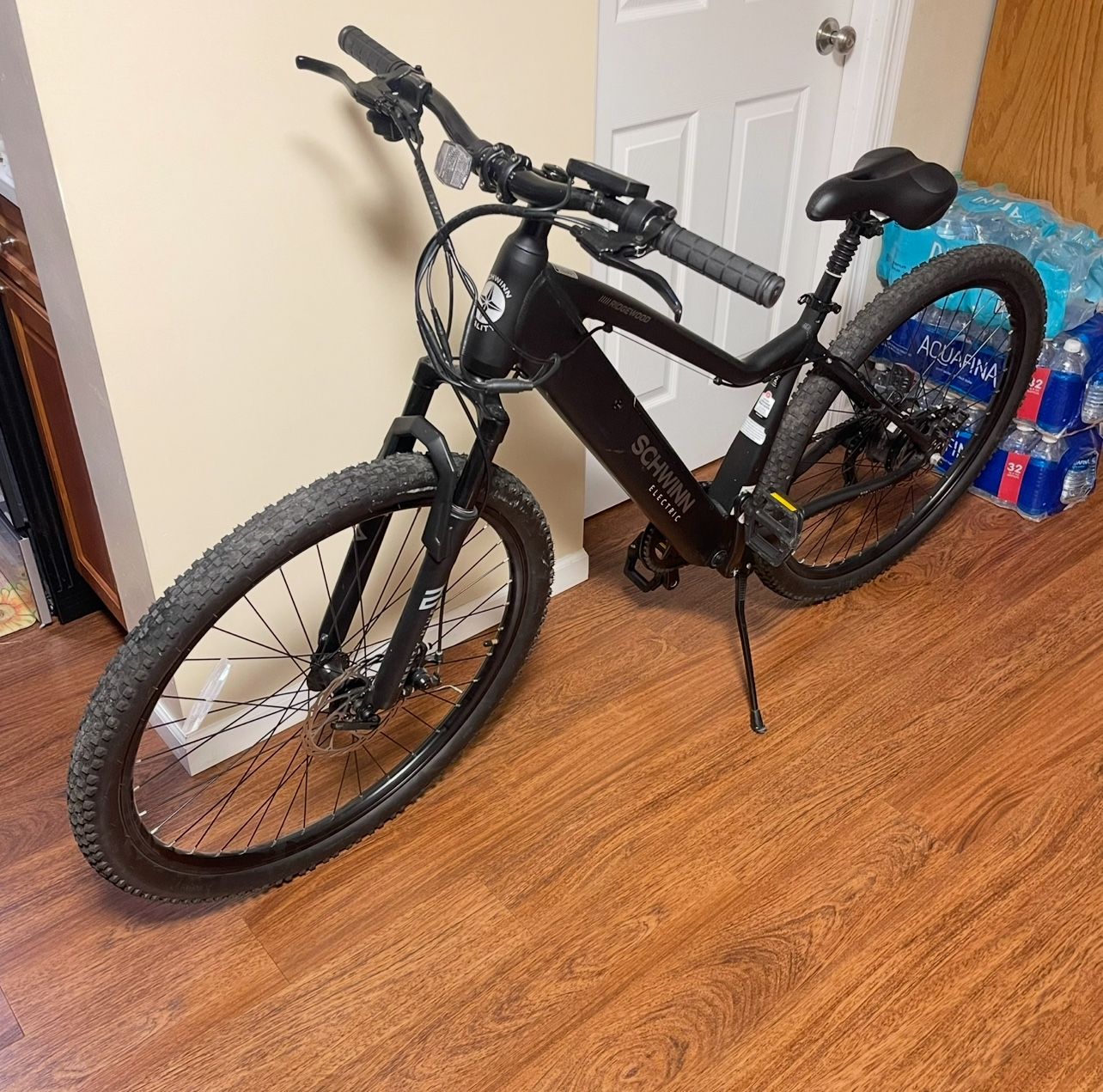 Schwinn Ridgewood 29” Electric Bike, Aluminum, 7 Speed