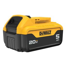 3x Dewlt 20V Max 5 Ah batteries with Charger