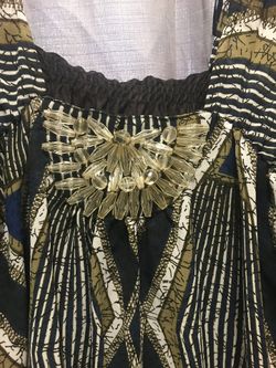 Stones Beautiful Woman Gown Small To Medium