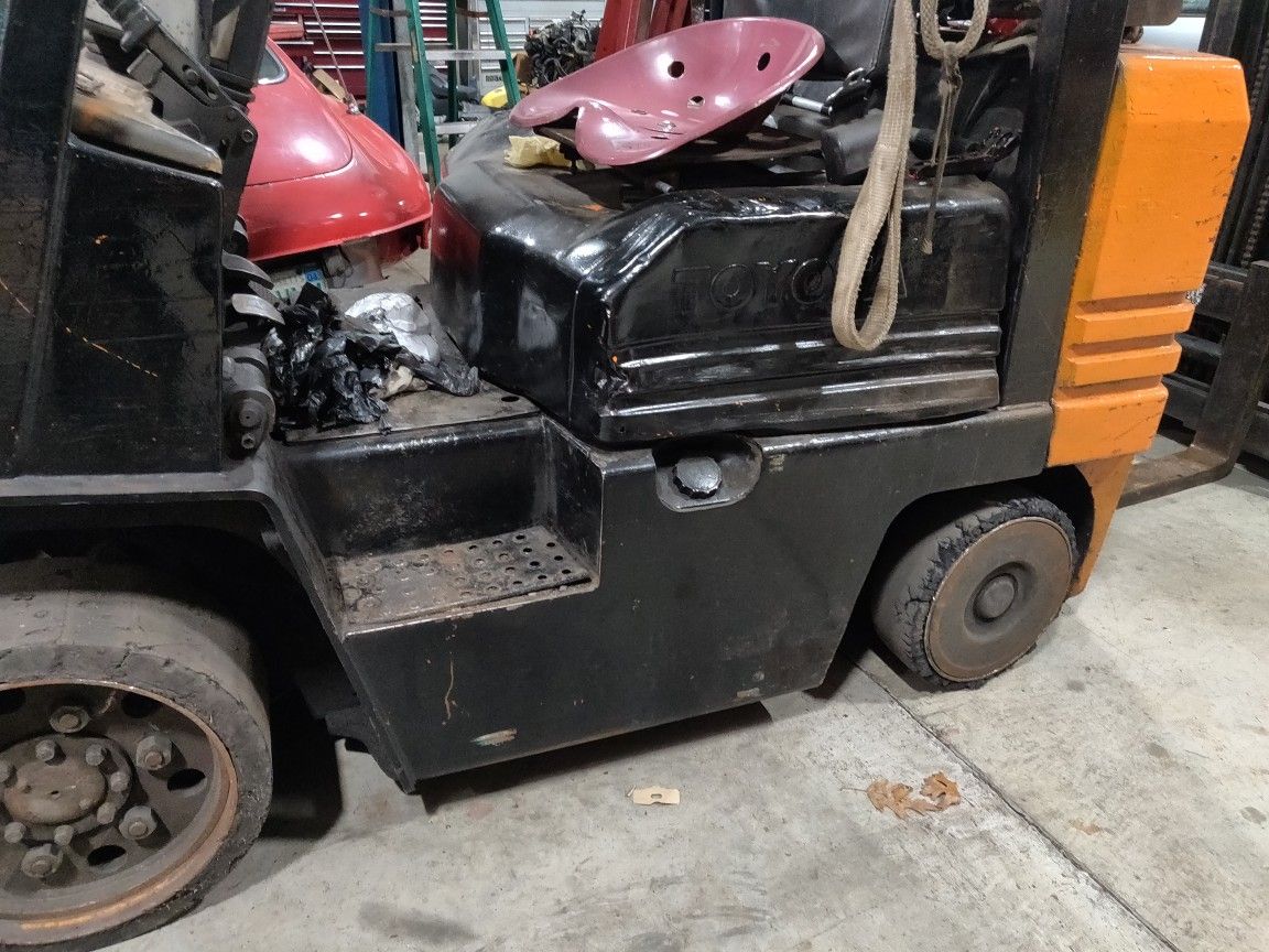 Toyota Forklift working