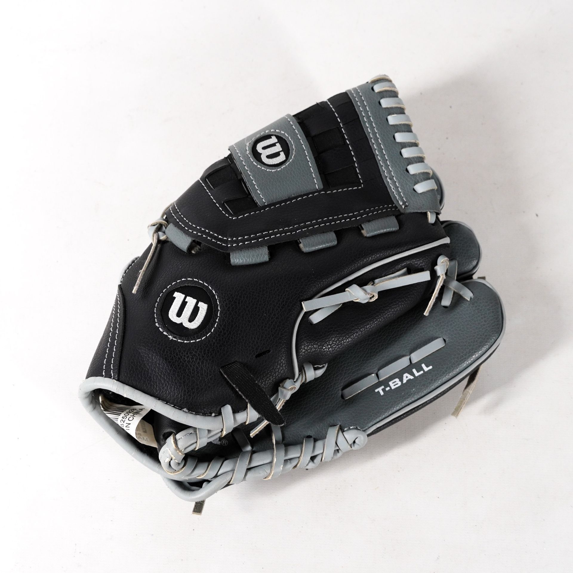 9" Wilson T-Ball Baseball Gloves Mitt Size Kids Black Grey