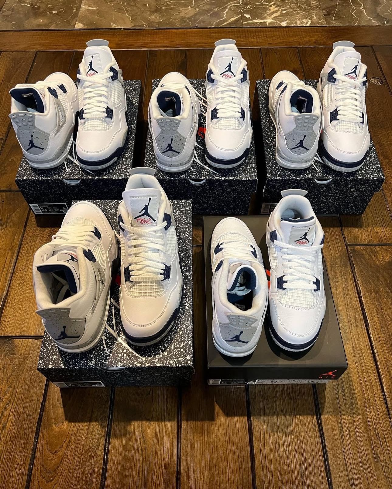 Jordan 4 “Midnight Navy” 🫐