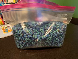 Blue small fish tank rock treasure chest