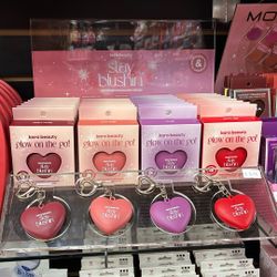 Kara Beauty Heart Blush Keychain 