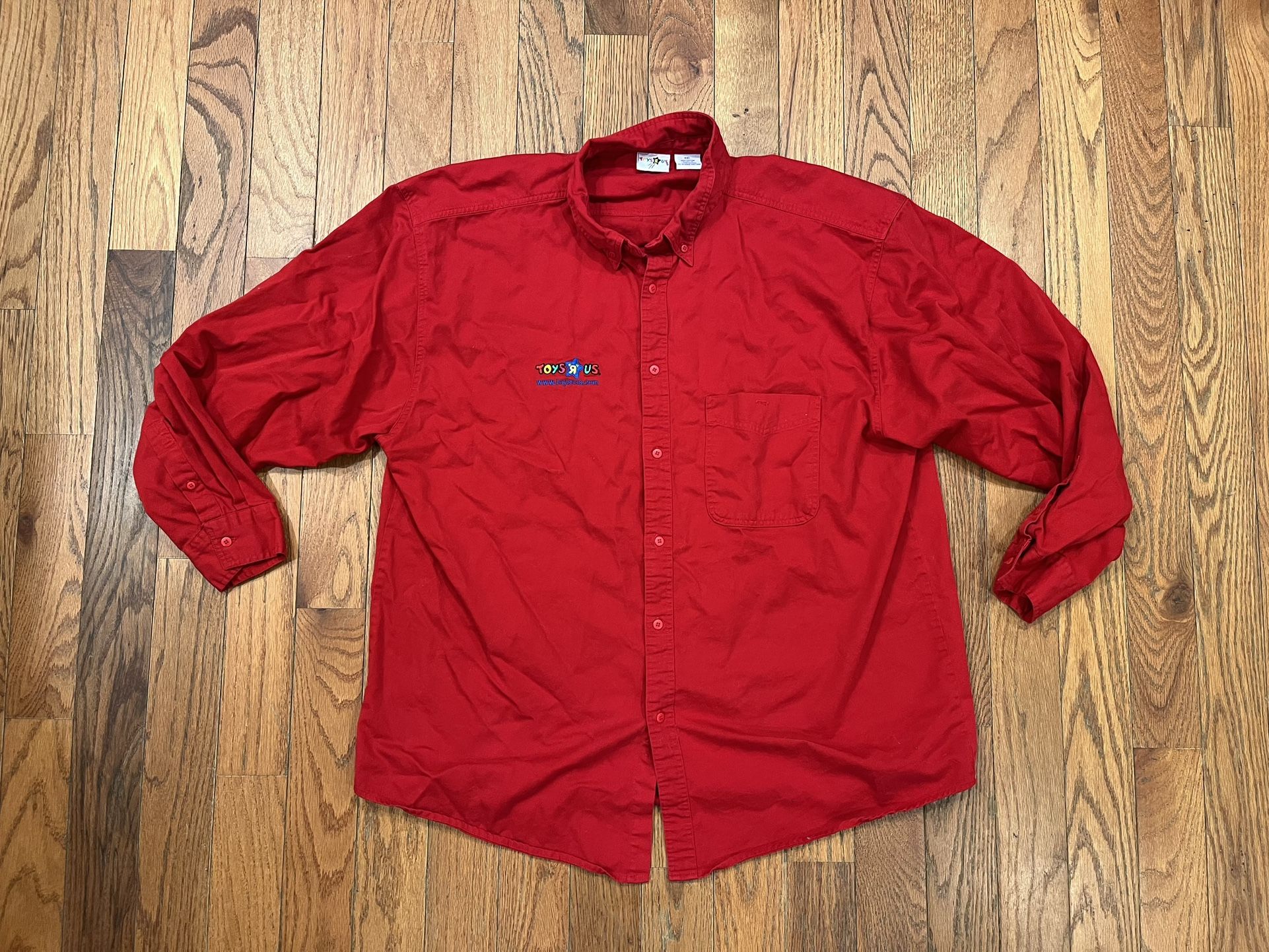 Vintage Toys R Us Shirt 4XL Red Embroidered Spell Out Button Up Long Sleeve