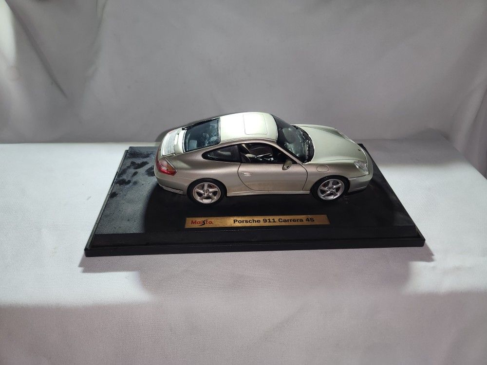 porsche 911 carrera 4s