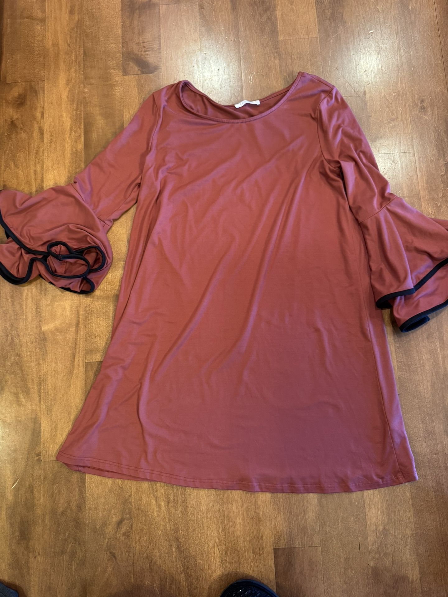 Woman’s reborn J holiday ruffle sleeve dress shipping available