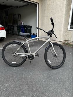 Beach cruiser/bicylce