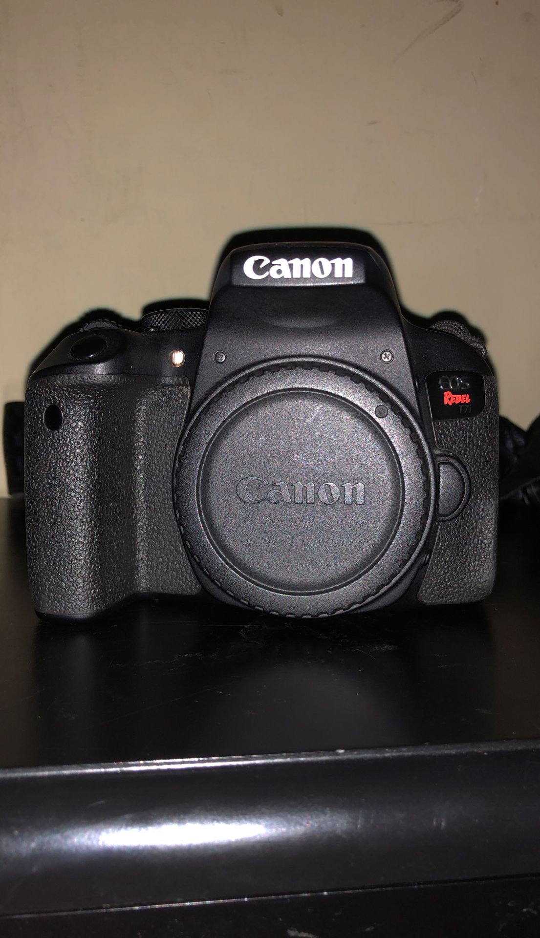 Canon T7i rebel