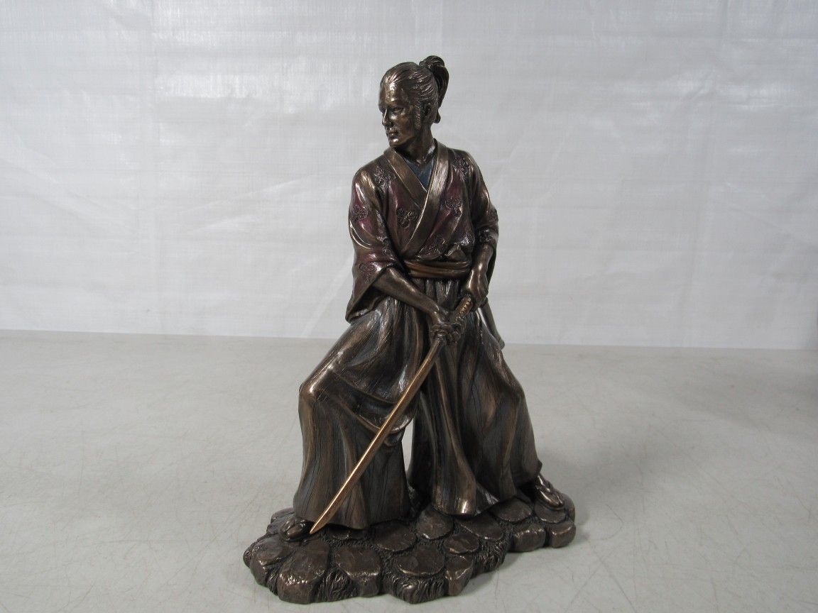 Bushido Japanese Samurai Warrior Resin/Epoxy Statue 8 1/2" Tall