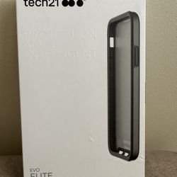 Tech21 EVO Elite Polished Back for iPhone 7