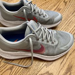 Nike Zoom Winflo Shoes - Men’s Size 10