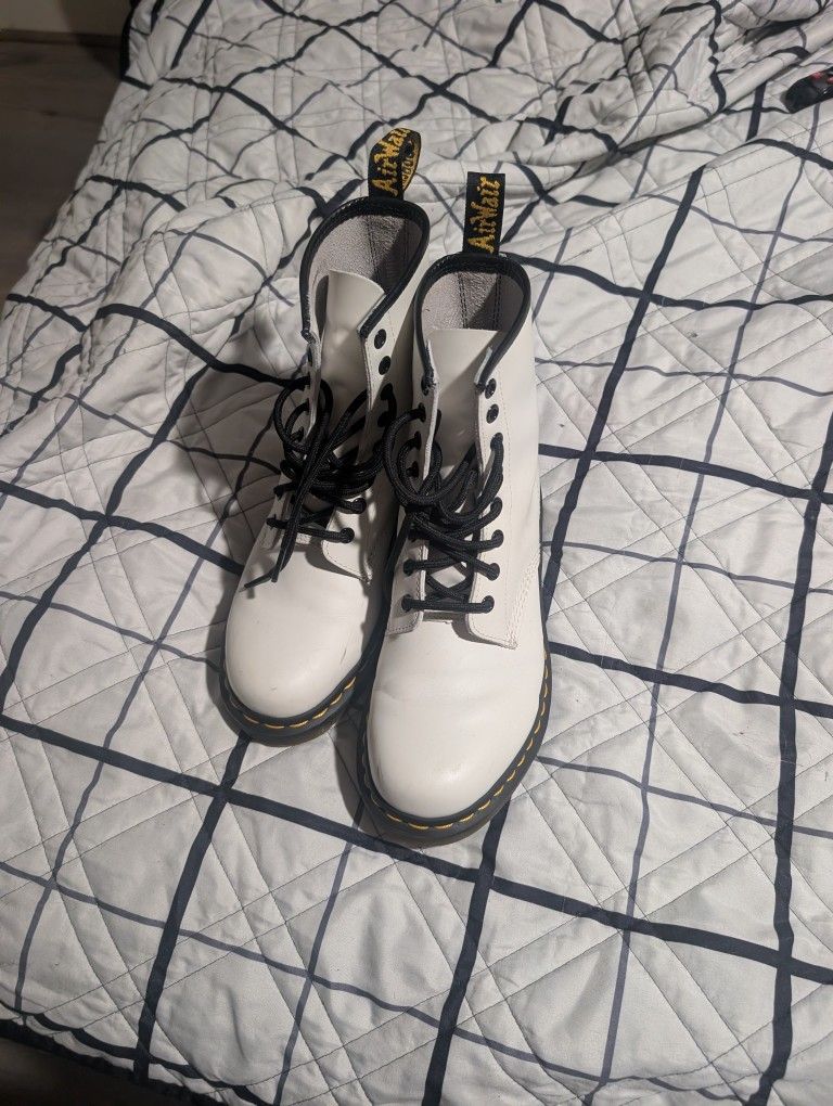 Women's Size 8 White Docs