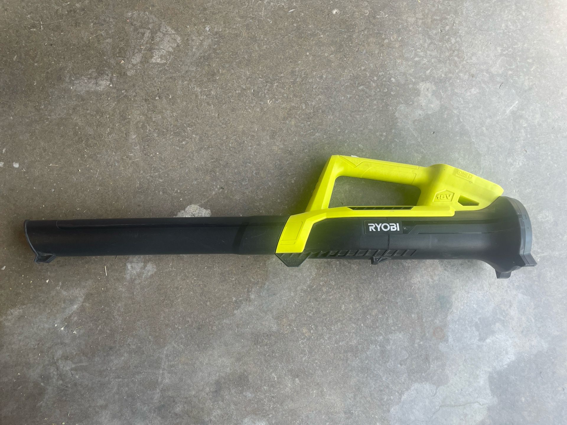 Ryobi ONE+ 18v - Cordless Leaf Blower/Sweeper