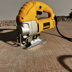 Dewalt 5.5amp Jig saw
