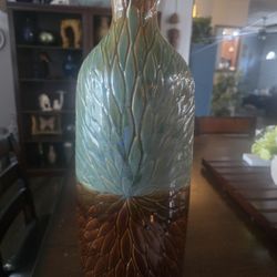 VINTAGE VASE