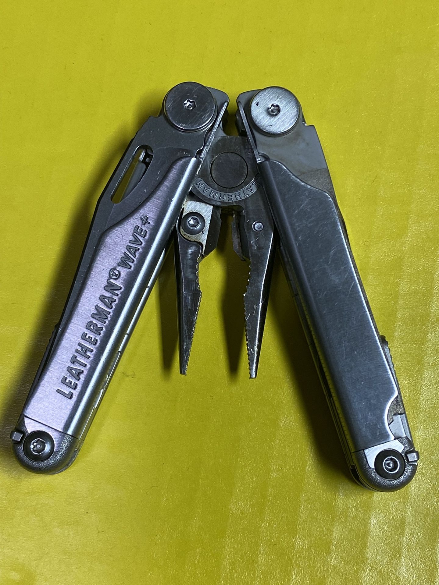 Leatherman Wave+ Plus Multi-Tool 18 Tools Included USA Made