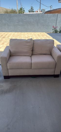 Sofa love seat💺
