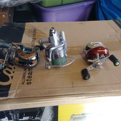3 Fishing Reels