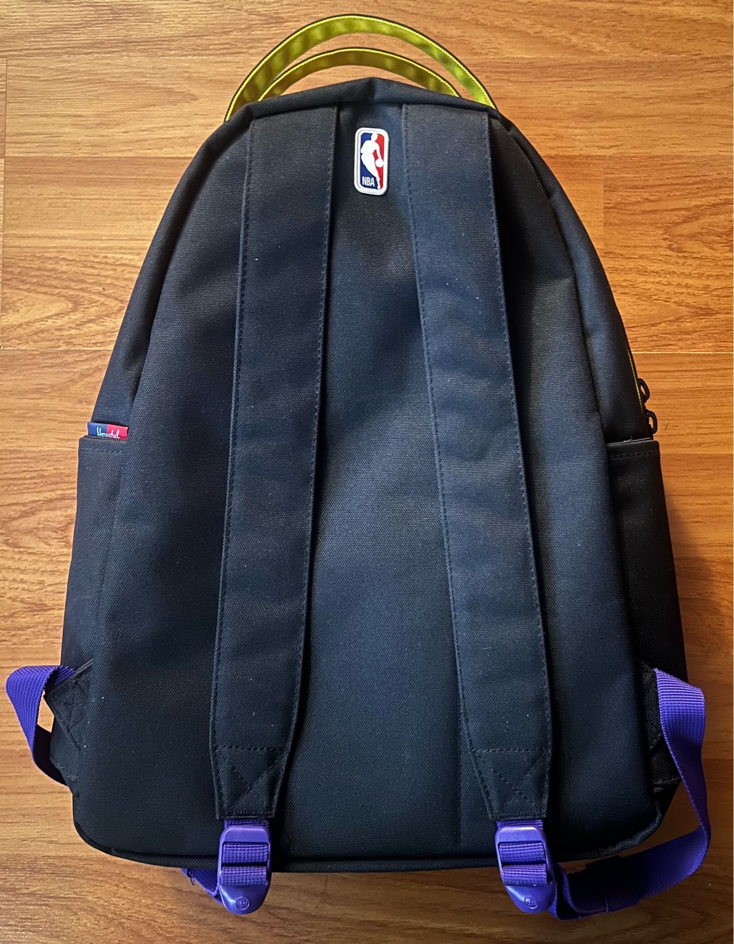 fjallraven save the arctic fox kanken mini backpack Condition Quality:Excellent and can be fastened Ken Mah's Four Must-Have Color:Green Pumpkin Orange Tail