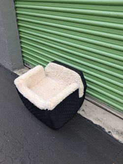 Dog bed