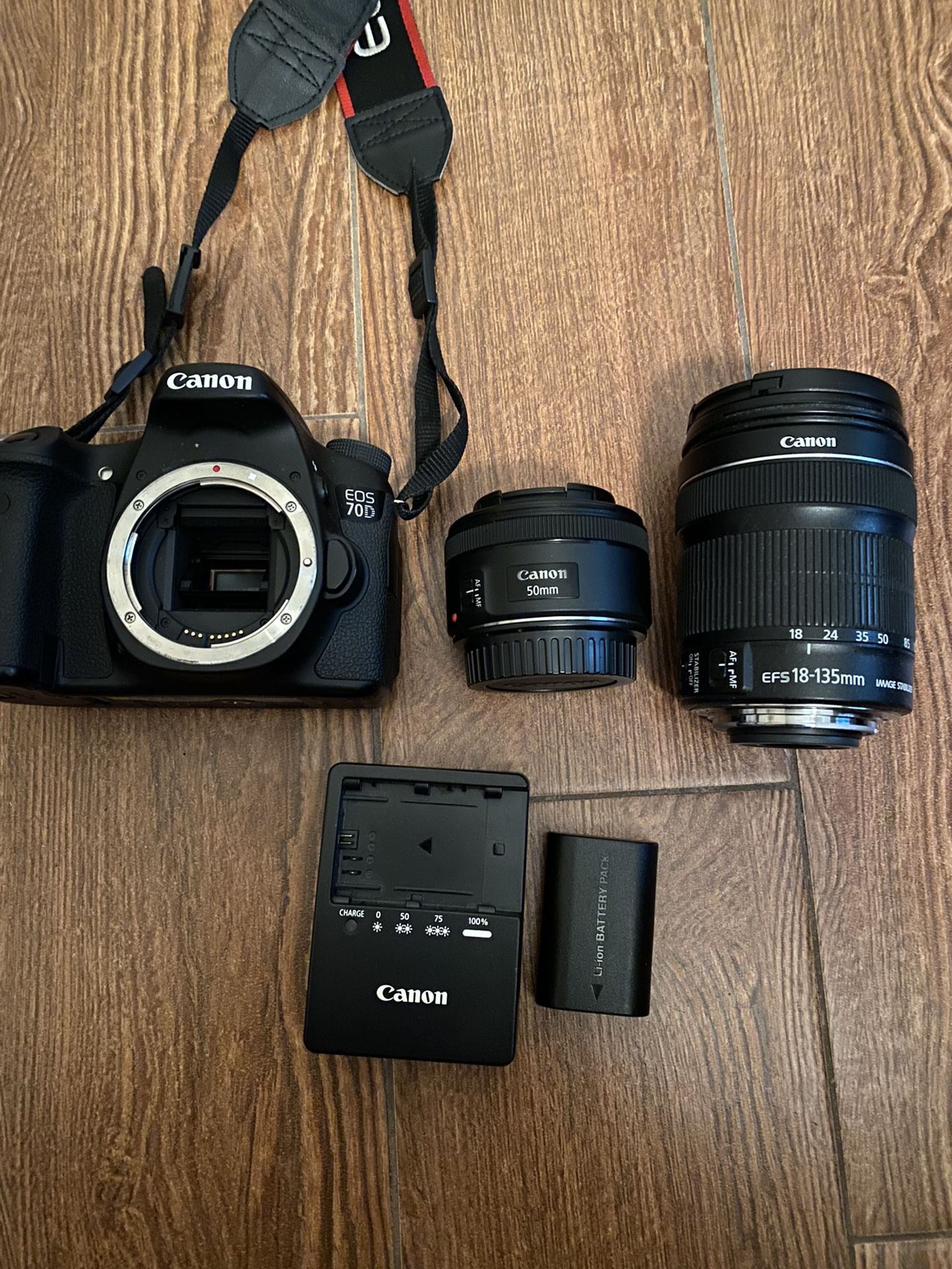 Canon 70d - 2 Lens And Backpack And Tripod