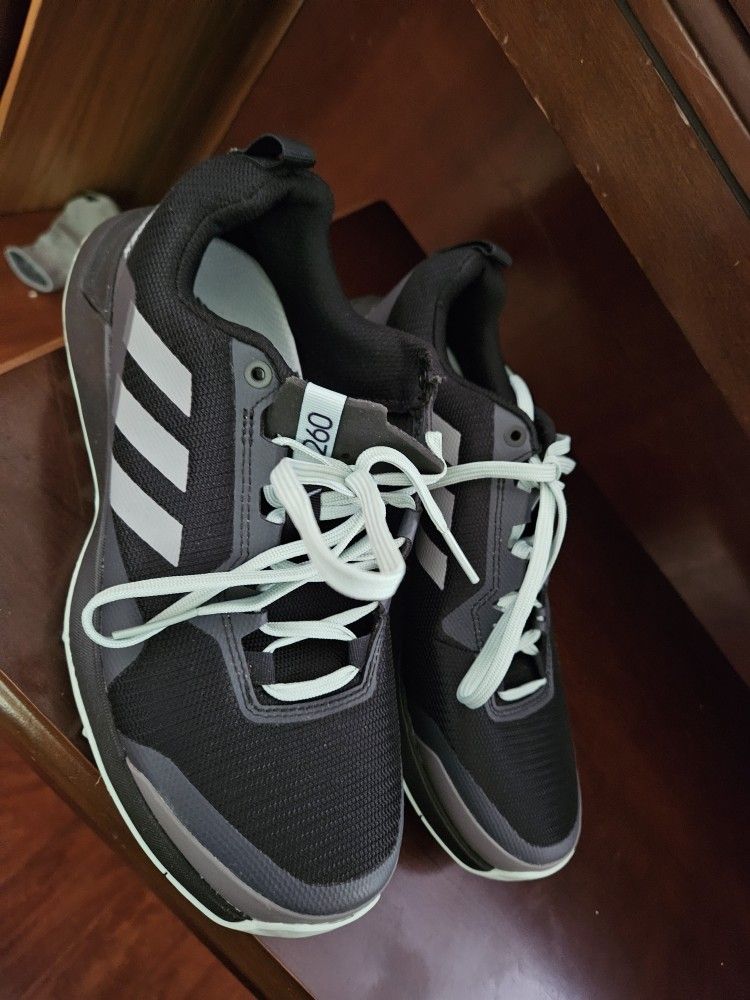 New Adidas Women's Shoes(7.5)