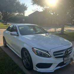 2015 Mercedes-Benz C300 – Clean & Well Maintained
