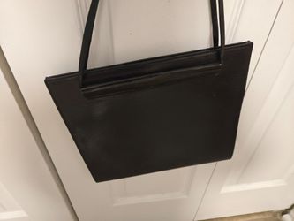 Black shoulder bag