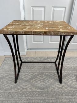 Side Table/Small Table