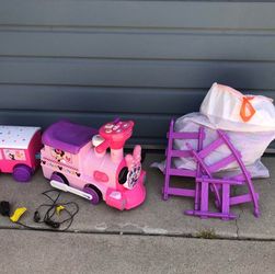 Minnie mouse train
