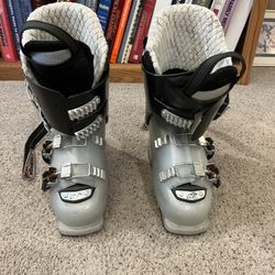Ski Boots Size 5.5