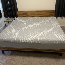 2 Year Old King Mattress And Bed Frame 