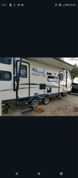 2018 Coachman freedom express
