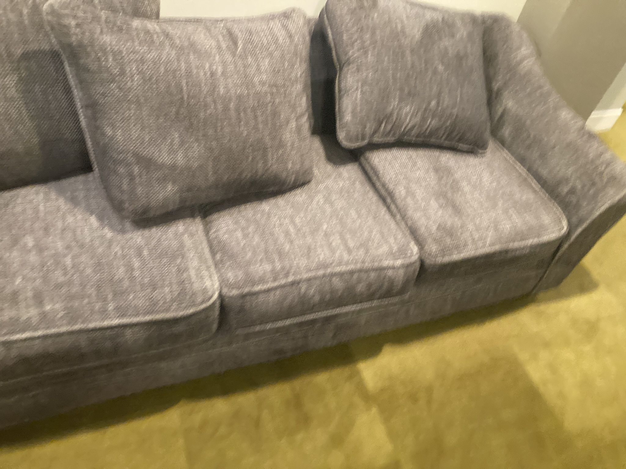 AQ GG EGRBrand New Sofa And Queen Size Mattress And Bed Frame!