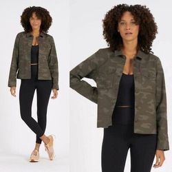 Women's Vuori Camo Button-Up Jacket