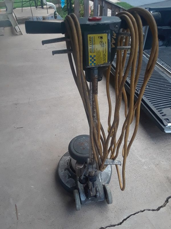 Advance Pacesetter 170HD Floor Machine for Sale in Harrisburg, PA OfferUp