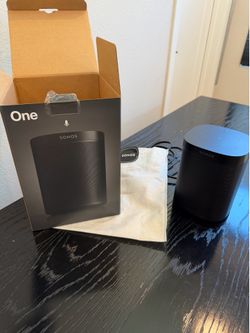 Sonos One (Gen 2) Smart Speaker – Black, Open Box, Like New