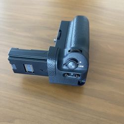 Sony VG-C3EM Vertical Grip for Alpha a9 & a7R III