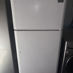 White Frigidaire Refrigerator And Freezer